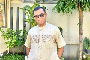 Disinggung Soal Hubungan Asmara Fuji, Ini Kata Haji Faisal