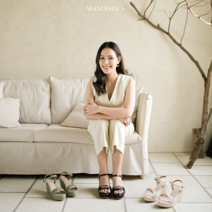 Percaya Diri Menggunakan Sepatu Wedges dengan Tips & Trick dari MAMASOUL & Lady Nayoan