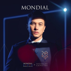 Tak Hanya Bermain Peran, Nicholas Saputra Juga Bisa Desain Perhiasan Lho