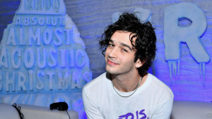 Sering Buat Kontroversi, Matty Healy Sampaikan Permohonan Maaf