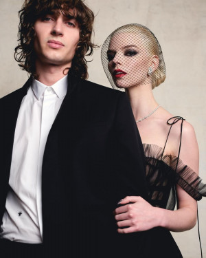 Dikabarkan Menikah, Intip Kisah Perjalanan Cinta Anya Taylor Joy dan Malcolm McRae