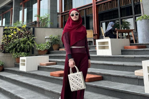 Resmi Bercerai, Inara Rusli Tak Akan Tutup Komunikasi dengan Keluarga Virgoun