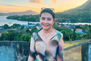 Raih Nominasi di Piala Citra FFI 2023, Tangis Haru Prilly Latuconsina Pecah