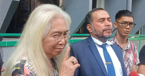 Rieta Amilia Kembali Absen dalam Sidang, Kuasa Hukum Gideon Tengker Geram