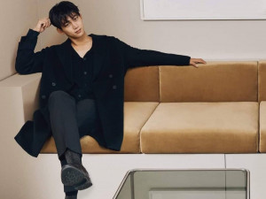 Nyanyikan ‘Hati-Hati di Jalan’ Saat Fan Meeting, Ok Taecyeon Bikin Netizen Meleleh