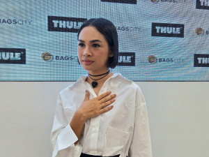 Tips Packing Baju Saat Trarvelling Agar Tak Over Ala Andien Aisyah