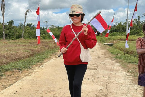 Jadi Bidan di Papua, Wike Afrilia Raih Penghargaan Changemakers of the Year