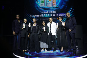 Gunakan Niacinamide, CLEAR Hadirkan Inovasi Terbaru untuk Sikat Habis Ketombe