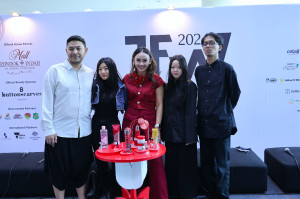 Pond’s Persembahkan Panggung Inspiratif Tuk Desainer Muda Berbakat di JFW 2024