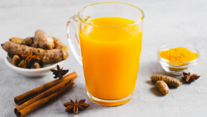 Ketahui Manfaat Konsumsi Jamu Kunyit Asam