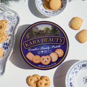Bikin Nostalgia, “Kara Beauty” Rilis Makeup Unik Terinspirasi dari Kaleng Biskuit