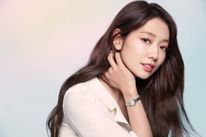 Park Shin Hye Gelar Fanmeeting Bertajuk “Memory of Angel”, Rayakan 20 Tahun Berkarir
