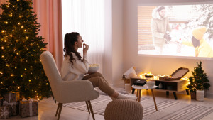 5 Film Romantis Buat Kamu Yang Lagi Jatuh Cinta, Yuk Ajak Nonton Pasangan!