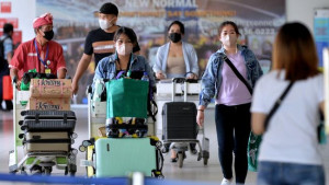 Visa Buku Yang Wajib Dibawa Setiap Turis Saat Pergi Ke Luar Negeri
