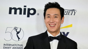 Bintang “Parasite” Lee Sun-kyun Ditemukan Meninggal Dunia di Sebuah Parkiran