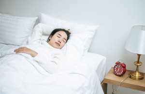Lakukan Hal Ini Agar Tidur Malam Jadi Lebih Nyenyak