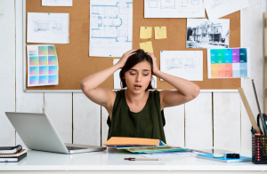 Stop Jadi Workaholic, Yuk Coba Lakukan Hal Ini!