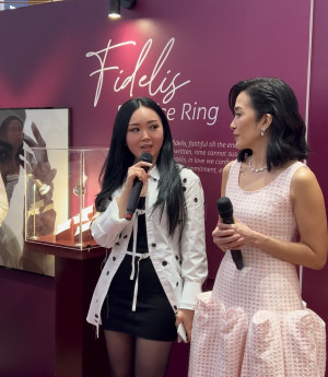 Bersama Monica Ivena, Frank & co. Hadirkan "Love Poetry" Collection