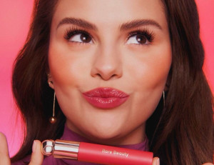 Jangan Salah Beli! Ini Produk Rare Beauty Yang Gak Bikin Nyesel