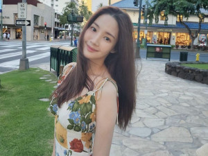 Bantah Tuduhan Dispatch, Park Min Young: Kebenaran Selalu Berhasil
