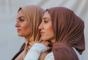 Ketahui Berbagai Jenis Jilbab Untuk Musim Berbeda Di India