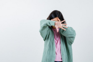 Terima Diri Apa Adanya, Begini Cara Atasi Rasa Insecure