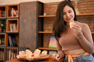 Perlu Diperhatikan, Ini 5 Cara Untuk Kurangi Gula