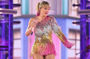 Raih Penghargaan iHeart Radio Music Awards 2024, Taylor Swift Beberkan Album Baru