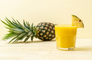 Bisa Turunkan Kolesterol, Ini Manfaat Jus Nanas dan Timun