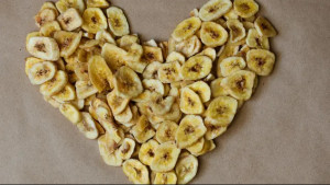Cara Membuat Keripik Pisang Aneka Rasa, Bisa Dicoba di Rumah!