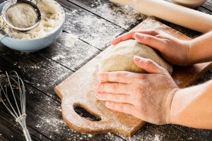 Mudah Dibuat di Rumah, Begini Cara Membuat Roti