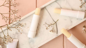 Rekomendasi Lips Balm Terbaik untuk Kamu yang Memiliki Masalah Bibir Pecah-pecah Saat Puasa