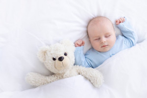 Moms, Lakukan Ini untuk Membuat Tidur Si Kecil Lebih Baik