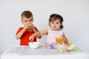 Tips Membentuk Perilaku Makan Sehat Pada Balita, New Mom Wajib Tahu!
