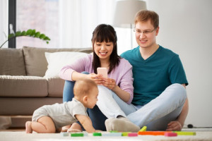 Kebiasaan Penggunaan Ponsel Dapat Pengaruhi Perkembangan Bahasa Anak, Ini Kata Penelitian