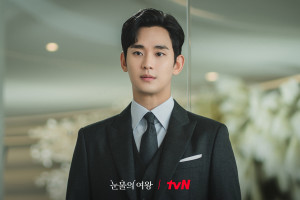 Demi “Queen of Tears”, Kim Soo-hyun Comeback Nyanyi Setelah 10 Tahun