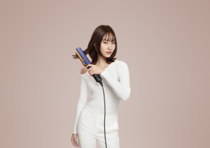 Kini Hadir Dyson Airstrait Straightener, Cara Baru Luruskan Rambut yang Basah