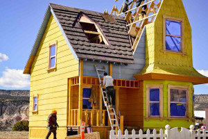 Airbnb Luncurkan Penginapan Ikon Budaya Pop, Salah Satunya Rumah Film Disney ‘Up’