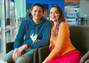 Jemput Andrew Andika yang Baru Selesai Rehab, Tengku Dewi: Dia Minta Tolong