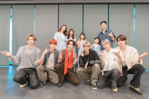 Kimbab Family Ajak RIIZE Cobain Rujak Cuka dan Belajar Bahasa Indonesia!