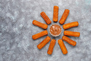Renyah dan Enak, Ini 5 Resep Kue Churros yang Cocok Jadi Camilan