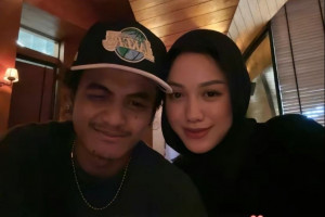 Dapat Salam Sayang dari Laura Meizani, Vadel Badjideh: I Love U More