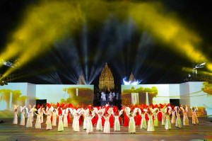 Berlatar Candi Prambanan, “Nusantara: Jiwa Surga Khatulistiwa” Sukses Pukau 1.100 Penonton