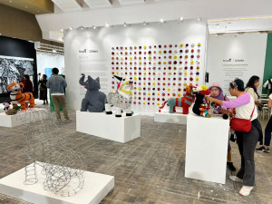 Bibit.id dan Stockbit Pamerkan Karya Tentang Konsisten Berinvestasi di Art Jakarta 2024
