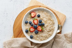 Bisa Turunkan Berat Badan, Ketahui Manfaat Konsumsi Oatmeal