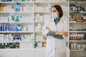 Swamedikasi & Penyalahgunaan Obat, Dua Sisi Mata Uang Layanan Kesehata
