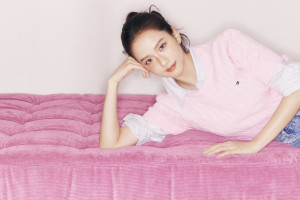 Tommy Hilfiger Kembali Gandeng JISOO di Koleksi Womens Wear 2025