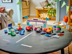 Produk terbaru dari Formula 1® dan LEGO® Brand Resmi Diumumkan