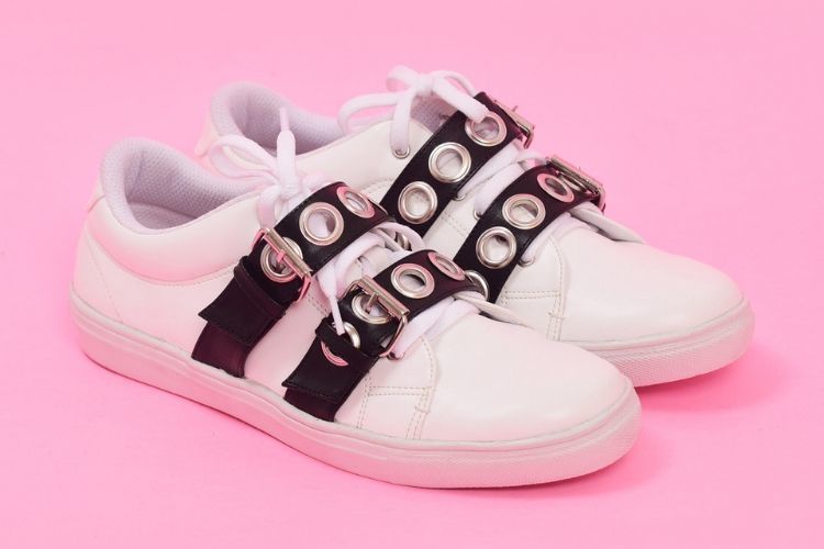 Rekomendasi Beli Sneakers Putih Ladiestory Id