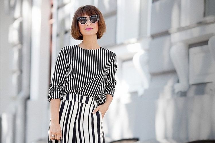 Cara Mix Match Motif Garis Garis Yang Bikin Kamu Makin Keren Ladiestory Id Cara Mix Match Motif Garis Garis Yang Bikin Kamu Makin Keren Ladiestory Id